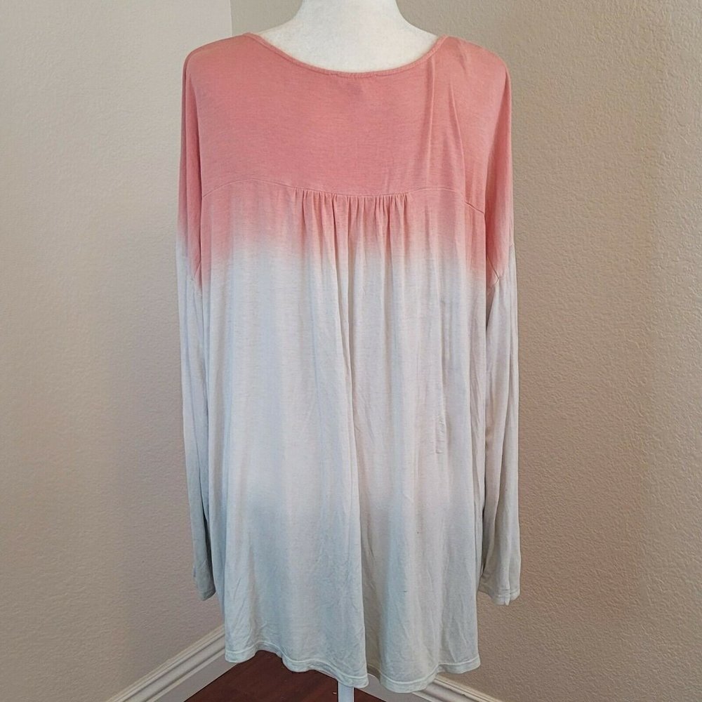 Como Blu Pink & White Ombre Two-Tone V-Neck Long Sleeve Tee Plus Size 3X - Picture 5 of 11